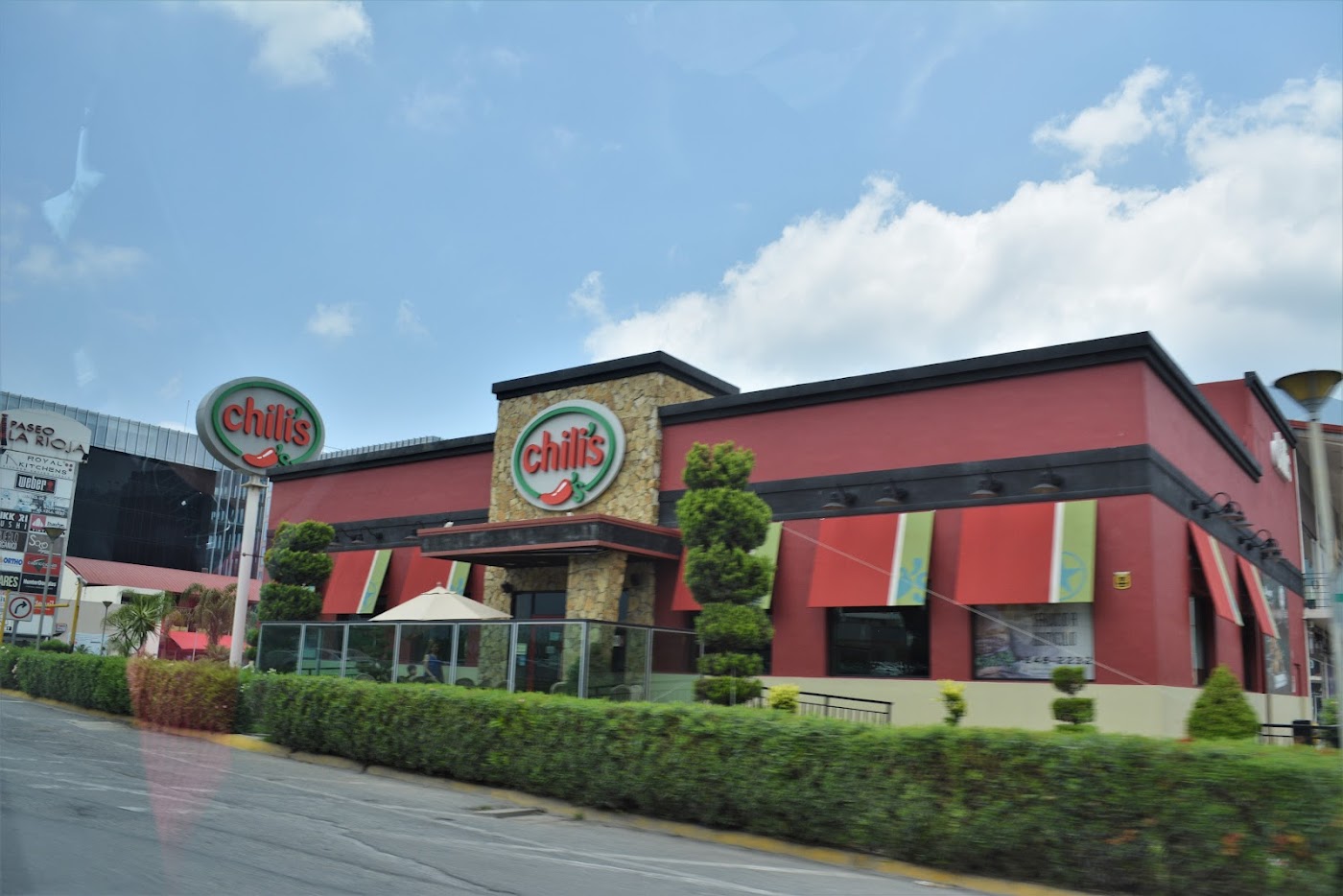 Texas Grill en Plaza La Rioja, Carretera Nacional, Monterrey
